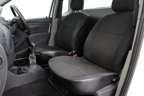 2021-Nissan-NP200-15-dCi-Safety-Pack image:7