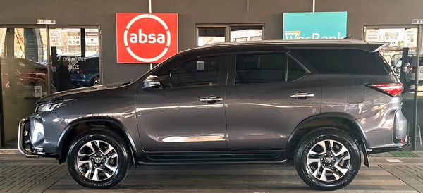 2023-Toyota-Fortuner-28-GD-6-VX-Auto image:3