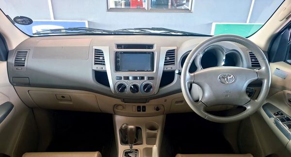 2007-Toyota-Fortuner-40-V6-Auto-4x4 image:11