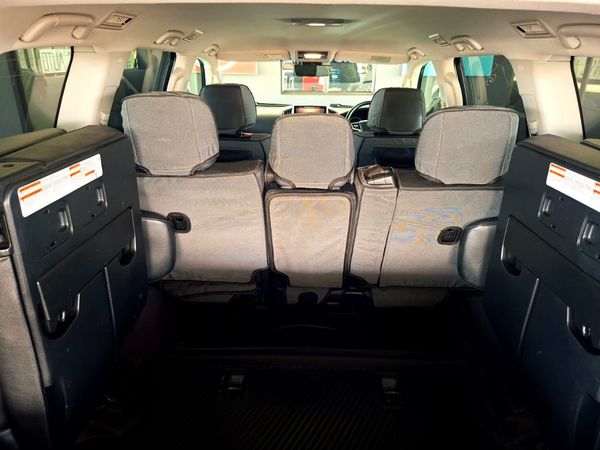 2016-Toyota-Land-Cruiser-200-45-D-V8-VX-Auto image:8