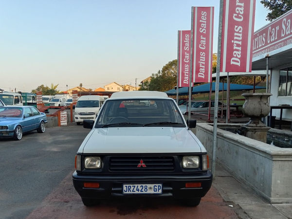 1996-Mitsubishi-Colt-2000-LWB-Single-Cab image:1
