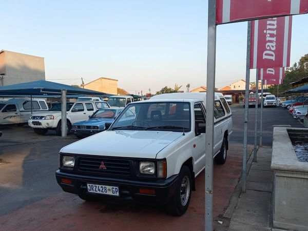 1996-Mitsubishi-Colt-2000-LWB-Single-Cab image:4