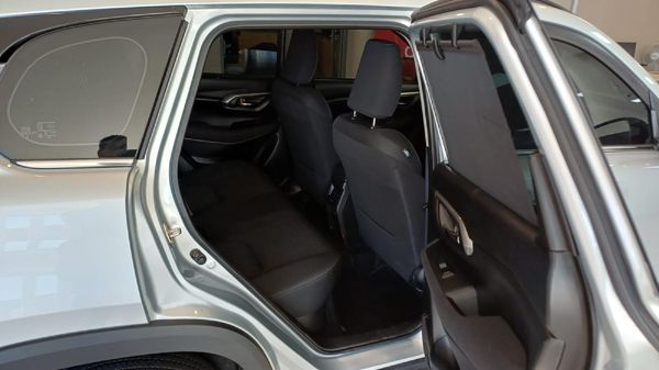 2026-Toyota-Urban-Cruiser-15-XR-Auto image:9
