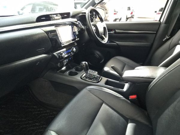 2020-Toyota-Hilux-28-GD-6-Raised-Body-Auto-Raider-Double-Cab image:1