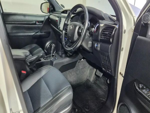 2020-Toyota-Hilux-28-GD-6-Raised-Body-Auto-Raider-Double-Cab image:8