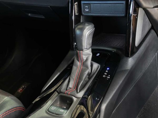 2025-Toyota-Corolla-Cross-18-GR-S image:10