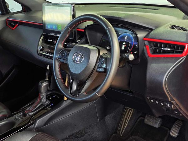 2025-Toyota-Corolla-Cross-18-GR-S image:25