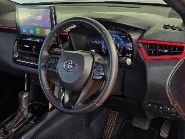 2025-Toyota-Corolla-Cross-18-GR-S image:8