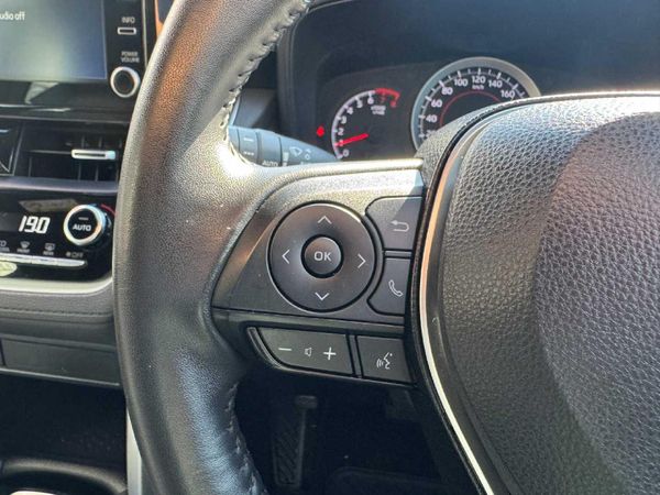 2023-Toyota-Corolla-Cross-18-XS image:13