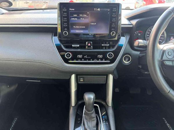 2023-Toyota-Corolla-Cross-18-XS image:8