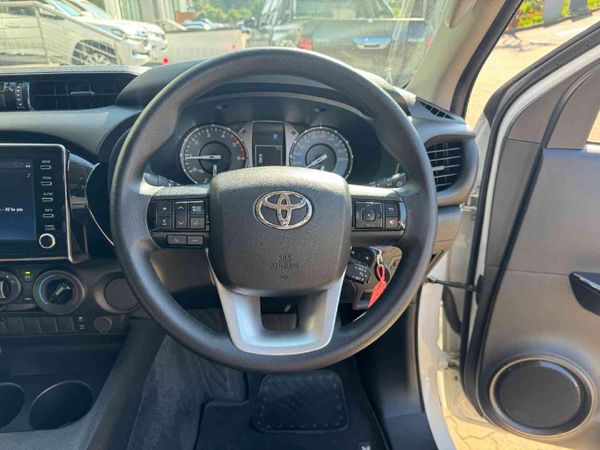 2023-Toyota-Hilux-24-GD-6-Raised-Body-Raider-Auto-Extended-Cab image:13