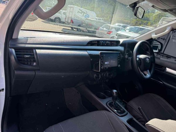 2023-Toyota-Hilux-24-GD-6-Raised-Body-Raider-Auto-Extended-Cab image:16