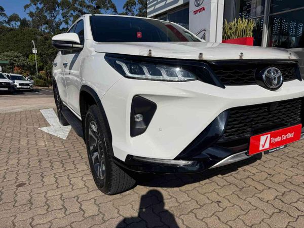 2024-Toyota-Fortuner-28-GD-6-4x4-Auto image:1