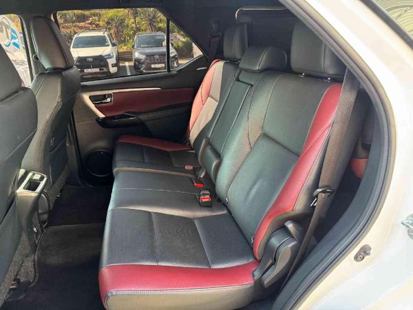 2024-Toyota-Fortuner-28-GD-6-4x4-Auto image:21