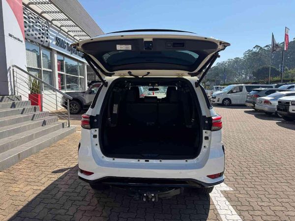 2024-Toyota-Fortuner-28-GD-6-4x4-Auto image:6