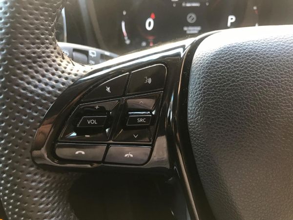 2026-Mahindra-XUV-3XO-12T-AX5-Auto image:17