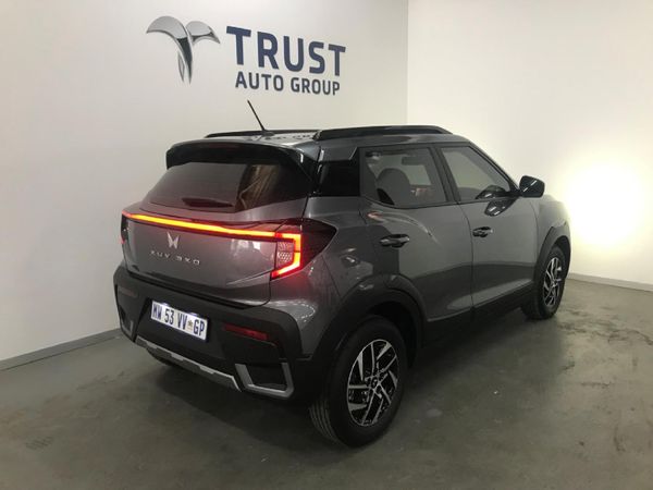 2026-Mahindra-XUV-3XO-12T-AX5-Auto image:2