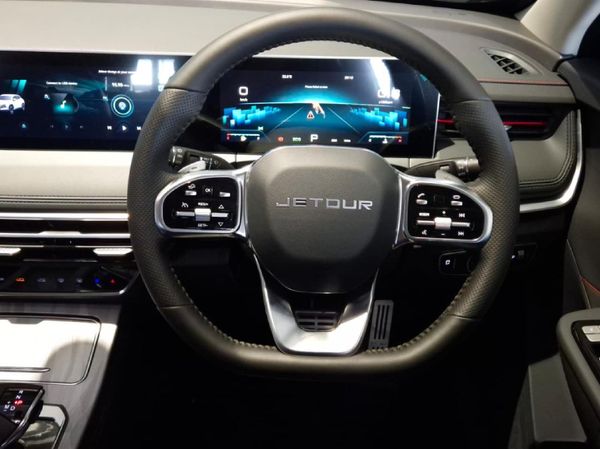 2026-Jetour-Dashing-15T-Momentum image:14