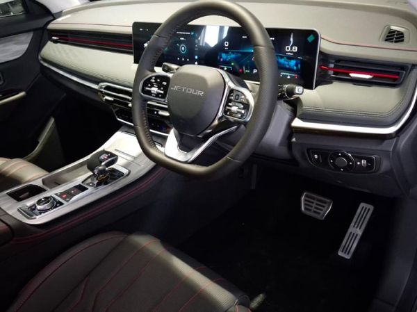 2026-Jetour-Dashing-15T-Momentum image:16