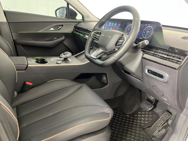 2025-Omoda-C5-15T-Luxury-X image:9