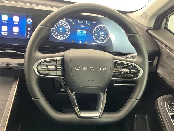 2025-Omoda-C5-15T-Luxury-X image:11
