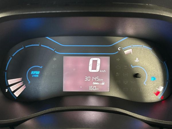 2023-Renault-Kwid-10-Climber image:2