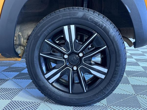 2023-Renault-Kwid-10-Climber image:6