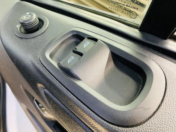 2021-Ford-Tourneo-Custom-22-TDCi-Trend-LWB-92kW image:12