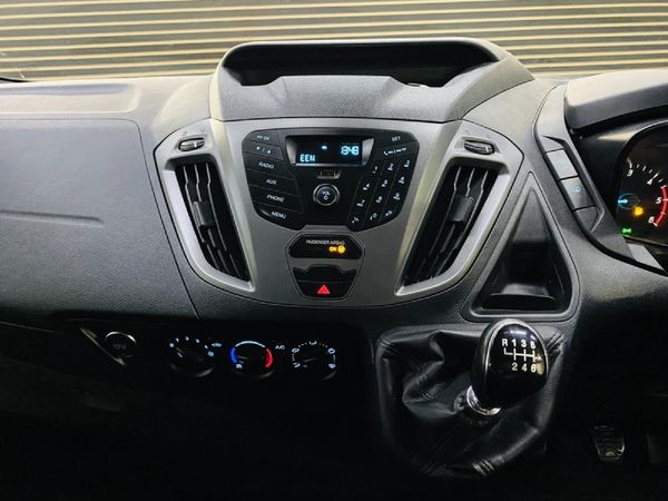 2021-Ford-Tourneo-Custom-22-TDCi-Trend-LWB-92kW image:16