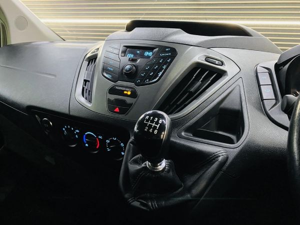2021-Ford-Tourneo-Custom-22-TDCi-Trend-LWB-92kW image:17