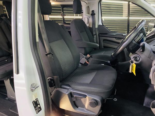 2021-Ford-Tourneo-Custom-22-TDCi-Trend-LWB-92kW image:24