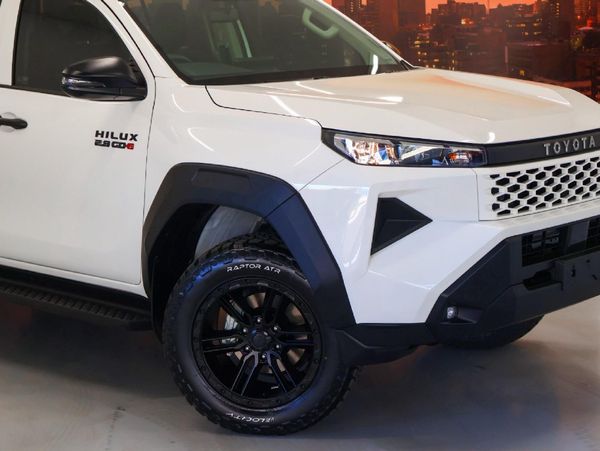2026-Toyota-Hilux-28-GD-6-RB-SRX-4x4-Auto-Double-Cab image:5