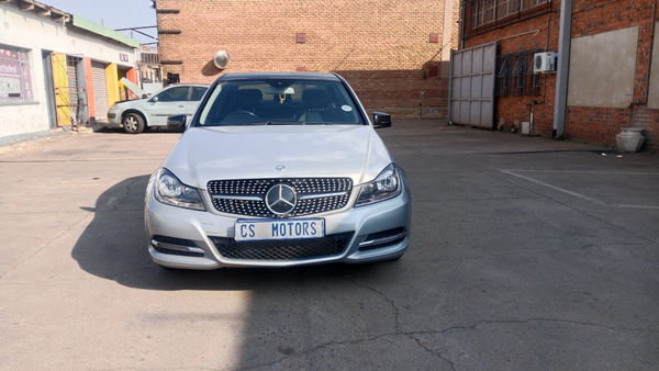 2011-Mercedes-Benz-C-Class-C-180-CGI-BE-Classic-Auto image:1