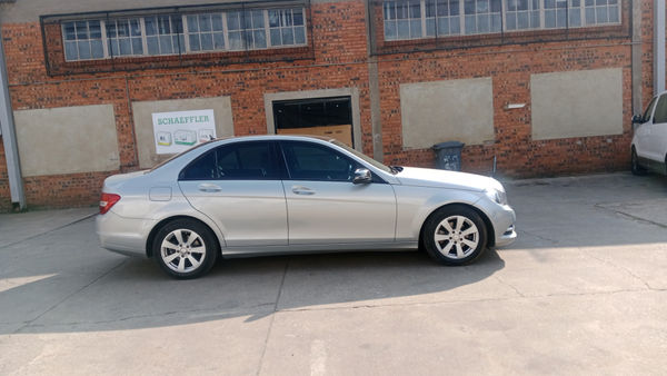 2011-Mercedes-Benz-C-Class-C-180-CGI-BE-Classic-Auto image:7