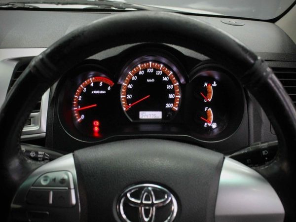 2014-Toyota-Hilux-30-D-4D-Raider-4x4-Double-Cab image:15
