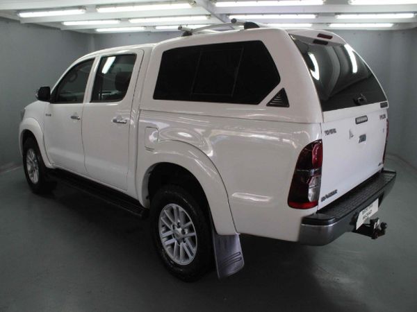 2014-Toyota-Hilux-30-D-4D-Raider-4x4-Double-Cab image:1