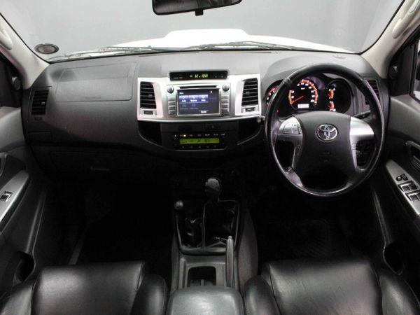 2014-Toyota-Hilux-30-D-4D-Raider-4x4-Double-Cab image:5