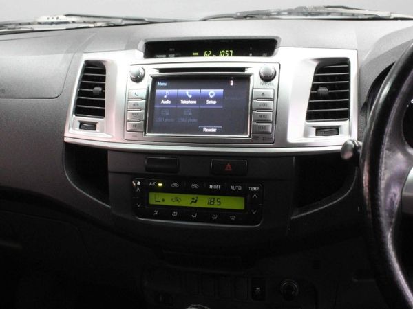 2014-Toyota-Hilux-30-D-4D-Raider-4x4-Double-Cab image:8