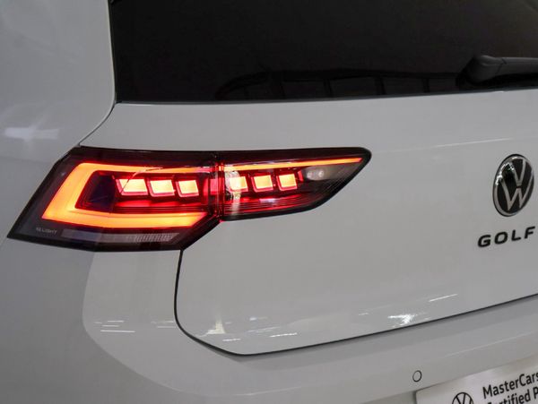 2025-Volkswagen-Golf-14-TSI-R-Line-Auto-110kw image:12