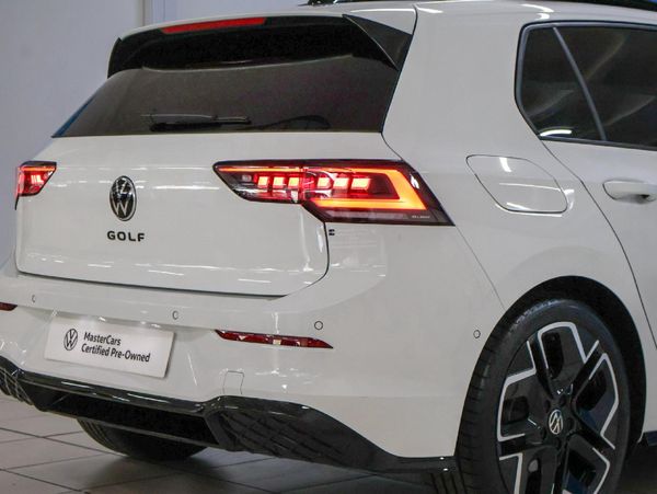 2025-Volkswagen-Golf-14-TSI-R-Line-Auto-110kw image:13