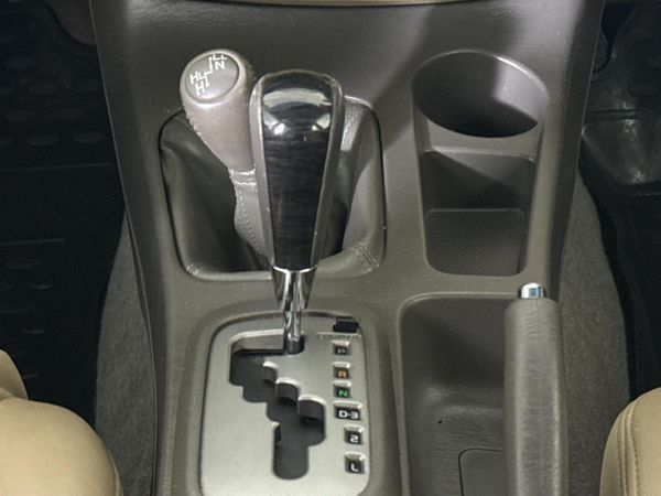 2011-Toyota-Fortuner-30-D-4D-4x4-Auto image:10
