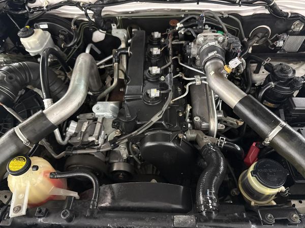 2011-Toyota-Fortuner-30-D-4D-4x4-Auto image:12