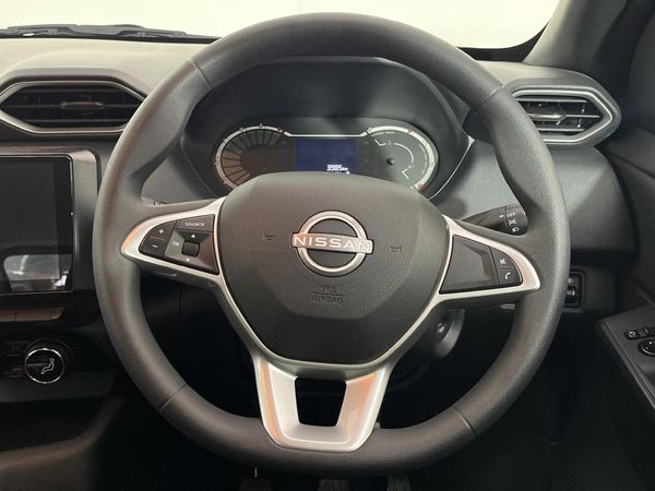 2026-Nissan-Magnite-10-Visia image:10