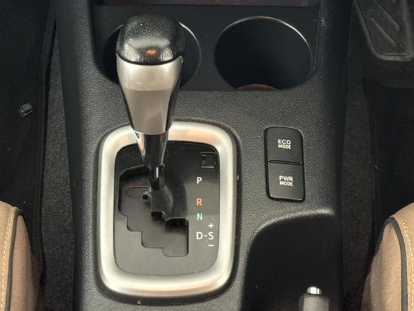 2020-Toyota-Hilux-28-GD-6-Raider-4x4-Auto-Double-Cab image:10