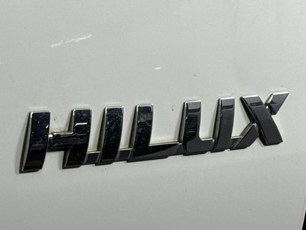 2020-Toyota-Hilux-28-GD-6-Raider-4x4-Auto-Double-Cab image:11