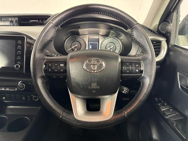 2020-Toyota-Hilux-28-GD-6-Raider-4x4-Auto-Double-Cab image:12