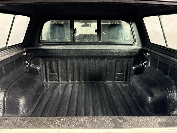 2020-Toyota-Hilux-28-GD-6-Raider-4x4-Auto-Double-Cab image:13