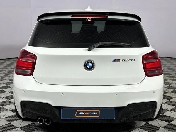 2015-BMW-1-Series-125i-5-dr-M-Sport-Auto image:17