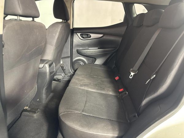 2021-Nissan-Qashqai-12T-Visia image:3