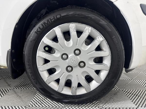 2010-Hyundai-i10-11-GLS image:3